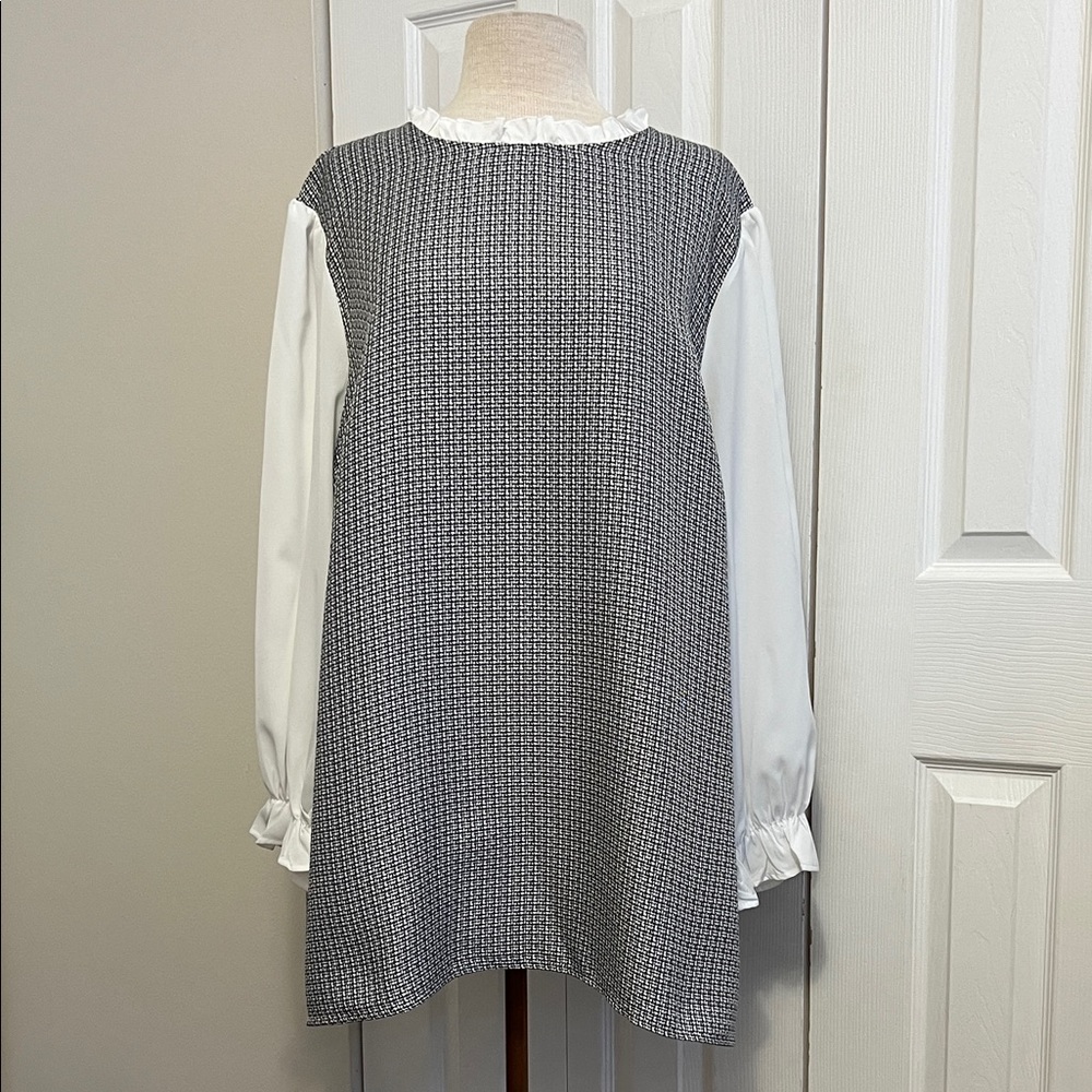 BloomChic Black and White Houndstooth Long Sleeve Blouse Size 26